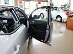 2011款 2.0L 自动 Premium