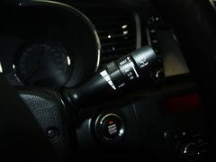 2011款 2.0L 自动 Premium