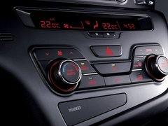 2011款 2.4L 自动 Premium
