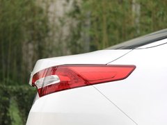 2011款 2.4L 自动 Premium