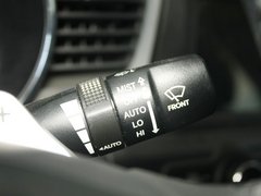 2011款 2.4L 自动 Premium