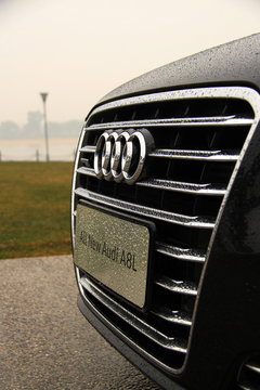 2011款 3.0TFSI High quattro 尊贵型