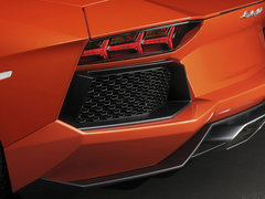 2011款 6.5L AT LP700-4