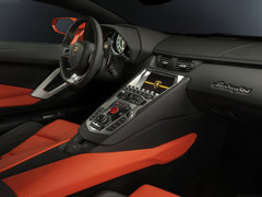 2011款 6.5L AT LP700-4