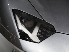 2011款 6.5L AT LP700-4