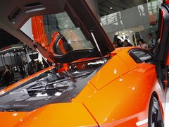 2011款 6.5L AT LP700-4