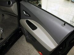 2011款 1.8 手动 豪华型 5座