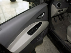 2011款 1.8 手动 豪华型 5座
