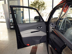 2011款 1.8 手动 豪华型 5座