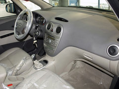 2011款 1.8 手动 豪华型 5座