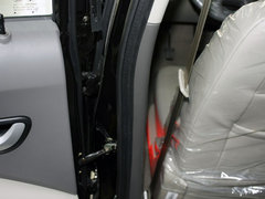 2011款 1.8 手动 豪华型 5座