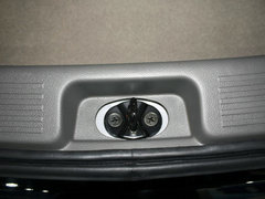 2011款 1.8 手动 豪华型 5座