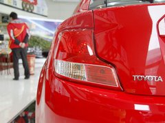 2011款 2.5L 自动 豪华版