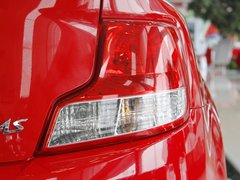 2011款 2.5L 自动 豪华版
