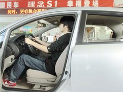 2011款 1.3L 自动 舒适型