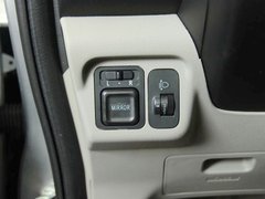 2011款 1.3L 自动 舒适型