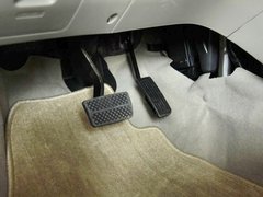 2011款 1.3L 自动 舒适型