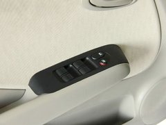2011款 1.3L 自动 舒适型