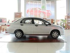 2011款 1.3L 自动 舒适型