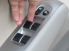 2011款 1.3L 自动 舒适型