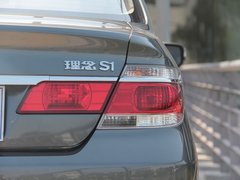 2011款 1.3L 自动 舒适型