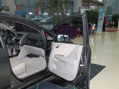2011款 1.3L 自动 舒适型