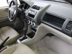 2011款 1.3L 自动 舒适型