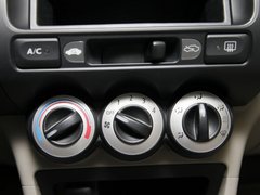 2011款 1.3L 自动 舒适型