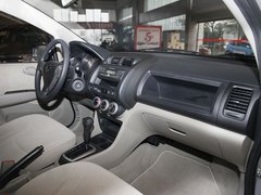 2011款 1.3L 自动 舒适型