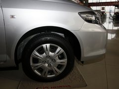 2011款 1.3L 自动 舒适型