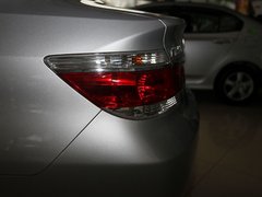 2011款 1.3L 自动 舒适型