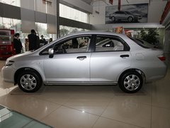2011款 1.3L 自动 舒适型