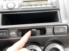 2011款 1.5L 自动 豪华版