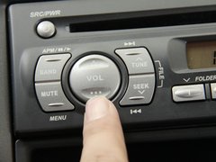 2011款 1.5L 自动 豪华版