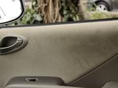 2011款 1.5L 自动 豪华版