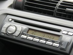 2011款 1.5L 自动 豪华版