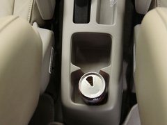 2011款 1.5L 自动 豪华版