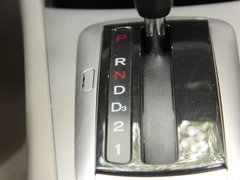 2011款 1.5L 自动 豪华版