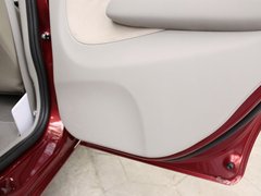 2011款 1.5L 自动 豪华版