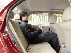 2011款 1.5L 自动 豪华版