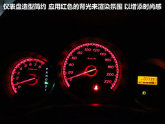 2011款 1.5L 自动 豪华版