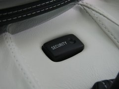 2010款 3.3L 自动 豪华型