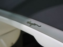 2010款 3.3L 自动 豪华型