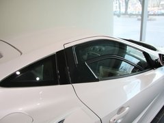 2010款 3.3L 自动 豪华型