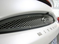 2010款 3.3L 自动 豪华型