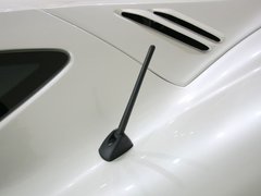 2010款 3.3L 自动 豪华型