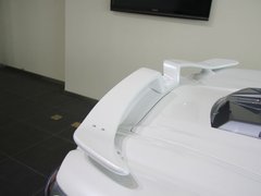 2010款 3.3L 自动 豪华型