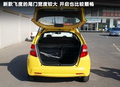 2011款 1.5L 自动 豪华版
