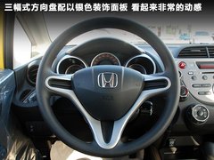2011款 1.5L 自动 豪华版
