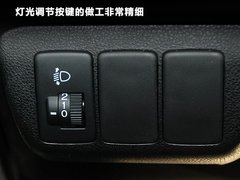 2011款 1.5L 自动 豪华版